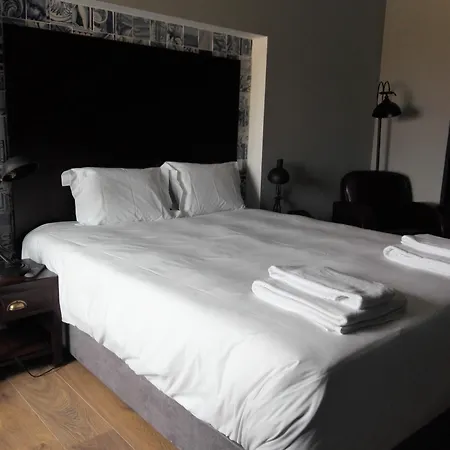 Dalma Old Town - Castelo 4* ליסבון