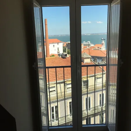 מלון דירות Dalma Old Town - Castelo 4*